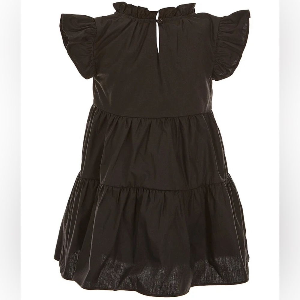 A loves a Girls size 4
